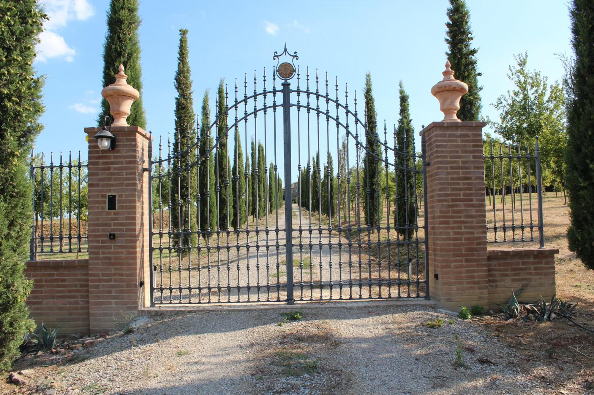 Fattoria Le Giare Agriturismo Cortona Buitenkant foto
